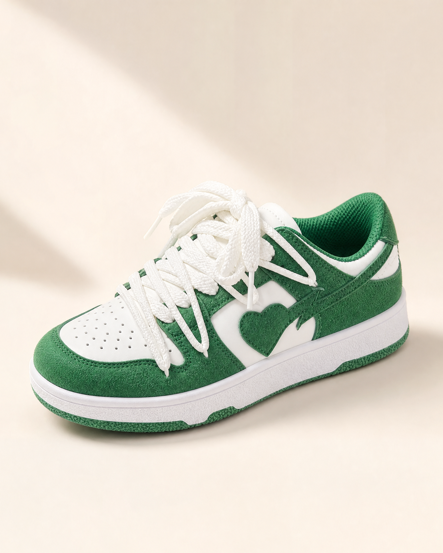 Dettaglio lacci bold Heartlane Crush Lucky Green sneakers donna